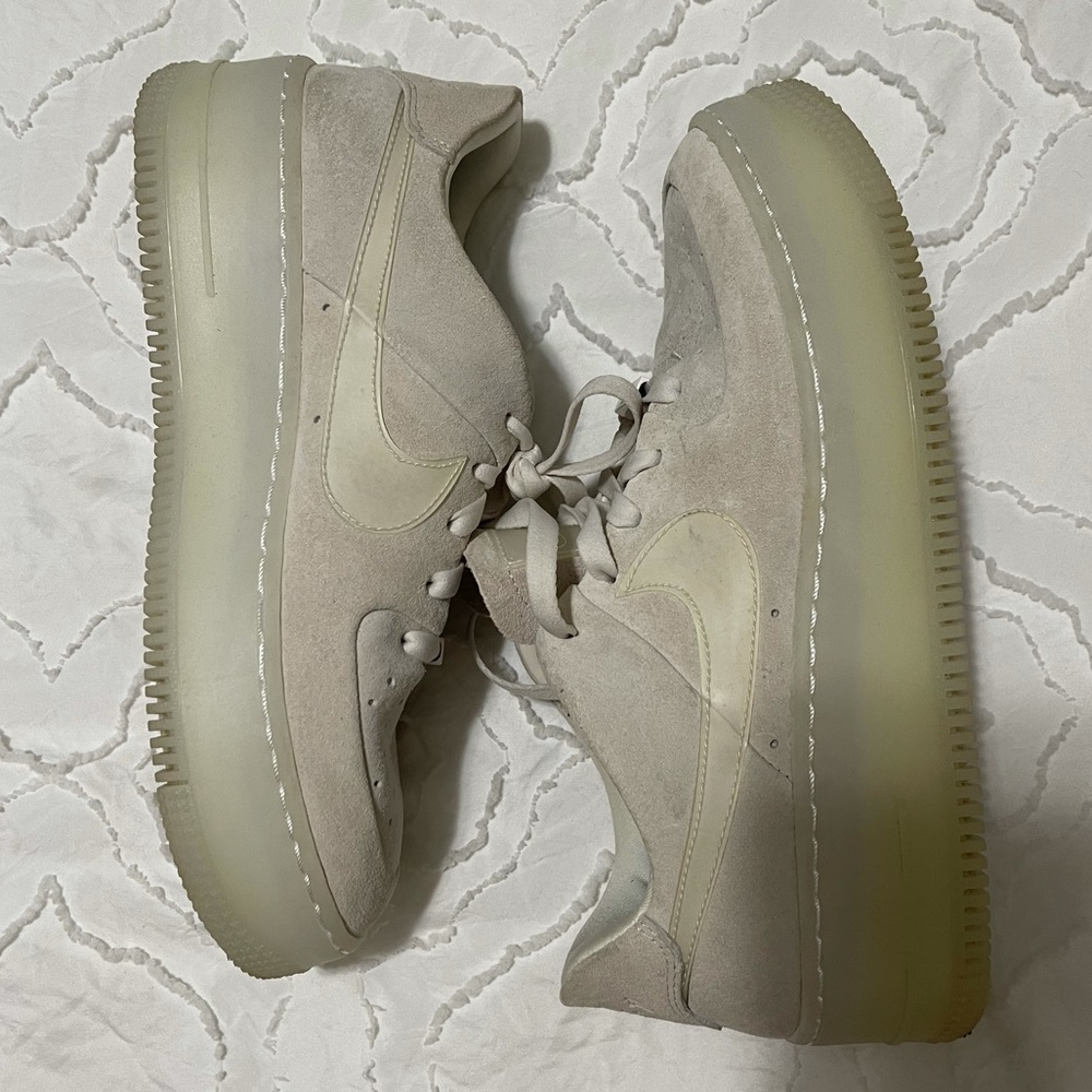Nike Air Force 1 women’s shoe